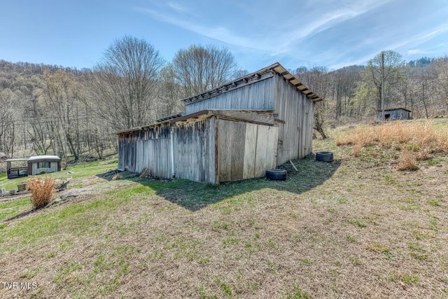 111 Hughes Hollow Road, Roan Mountain, TN 37687