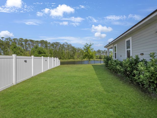 695 Sandstone Dr, St Augustine, FL 32086