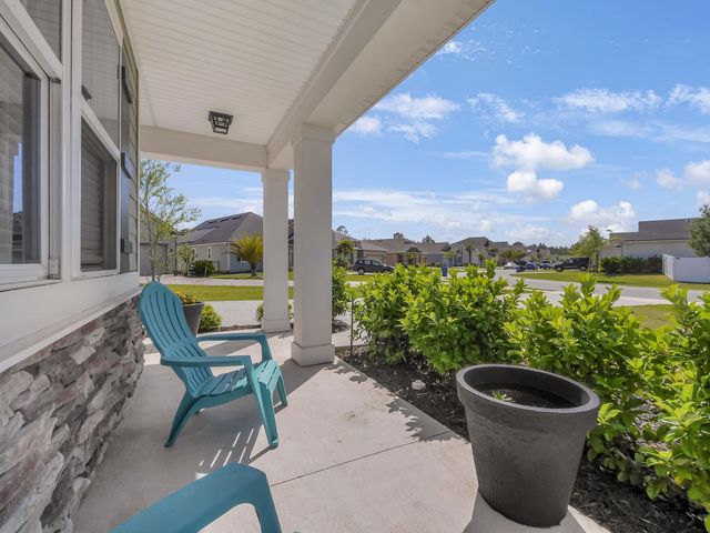 695 Sandstone Dr, St Augustine, FL 32086