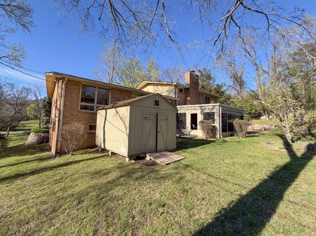 3615 Fairmeade Dr, Nashville, TN 37218