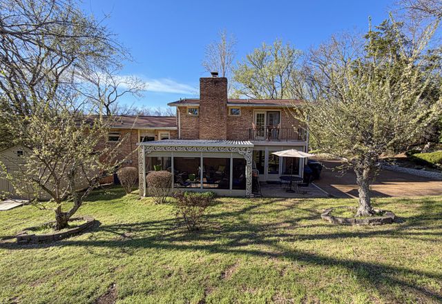 3615 Fairmeade Dr, Nashville, TN 37218