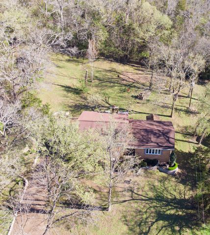 3615 Fairmeade Dr, Nashville, TN 37218