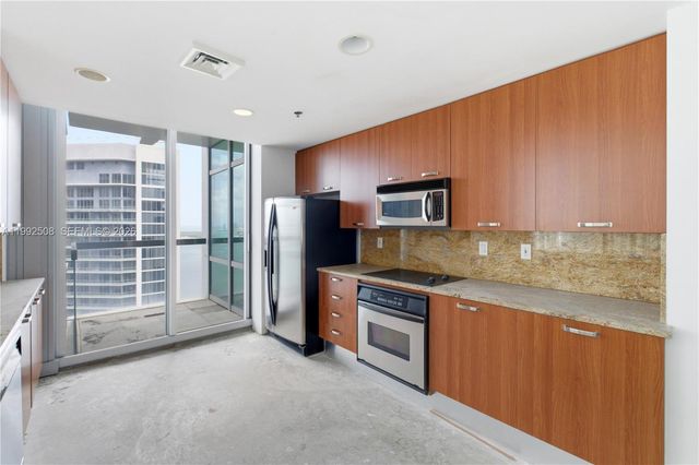 1395 Brickell Ave 3407, Miami, FL 33131