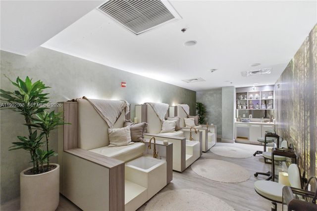 1395 Brickell Ave 3407, Miami, FL 33131