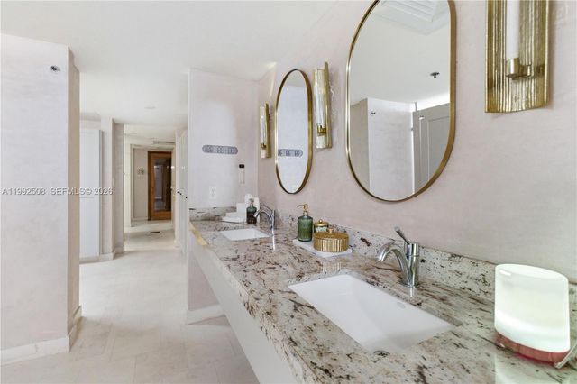 1395 Brickell Ave 3407, Miami, FL 33131