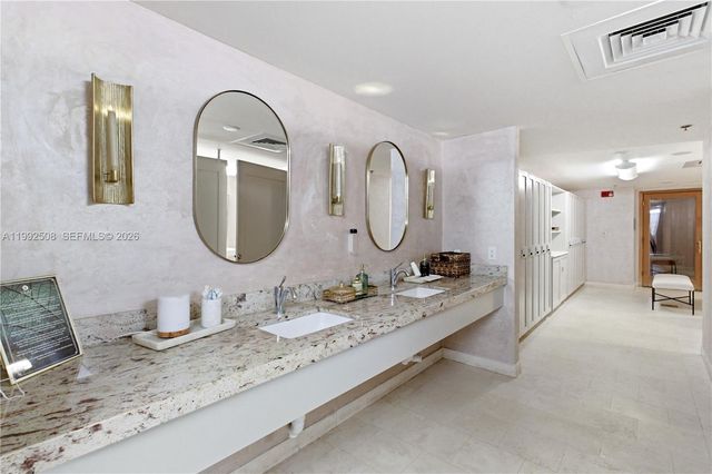 1395 Brickell Ave 3407, Miami, FL 33131