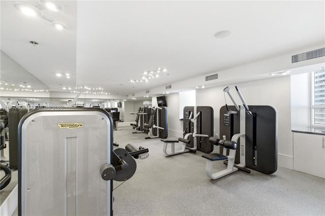 1395 Brickell Ave 3407, Miami, FL 33131