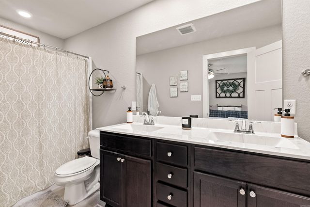 27 Green Timber Way, Vilonia, AR 72173