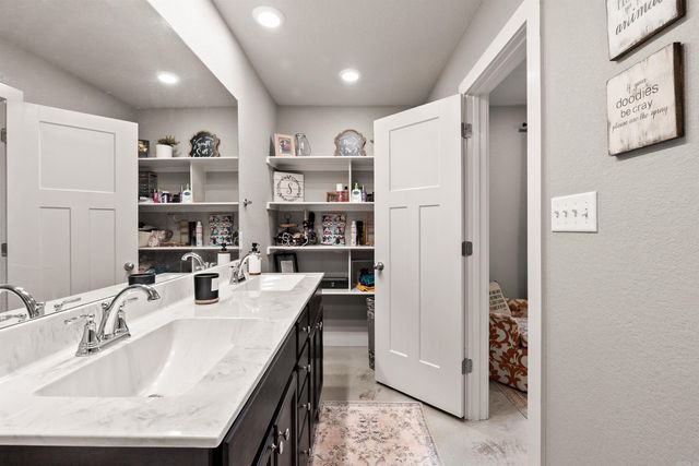 27 Green Timber Way, Vilonia, AR 72173