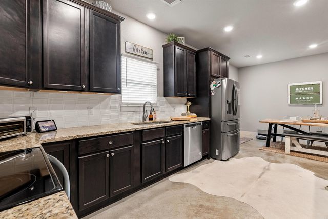 27 Green Timber Way, Vilonia, AR 72173