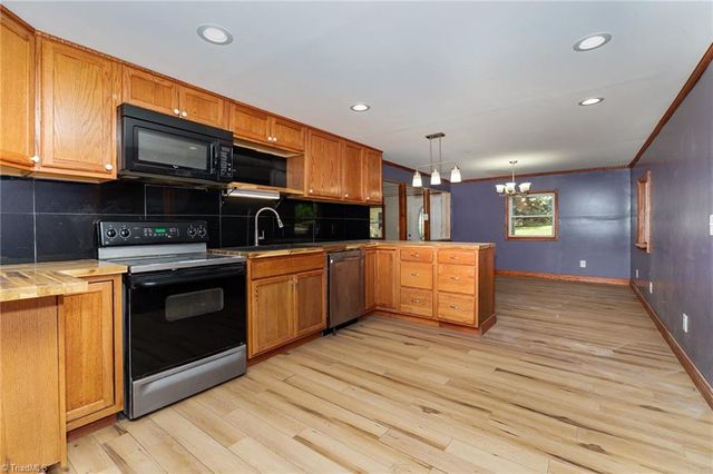 108 Shamu Drive, Reidsville, NC 27320