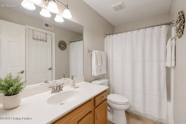 12494 Spring Trace Ct, Louisville, KY 40229