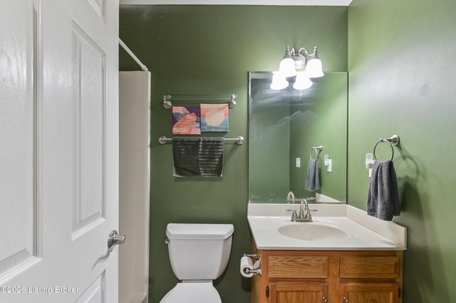 12494 Spring Trace Ct, Louisville, KY 40229