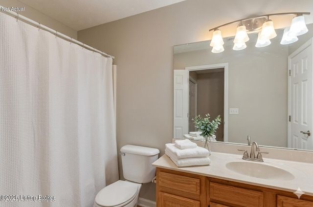 12494 Spring Trace Ct, Louisville, KY 40229