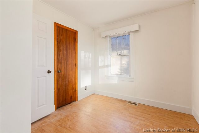 2030 McDonald Avenue, New Albany, IN 47150