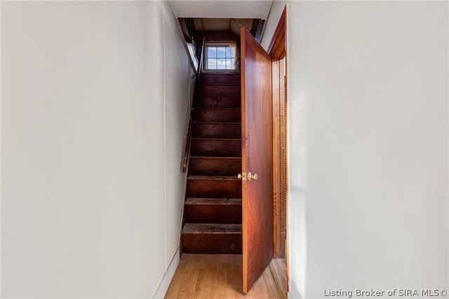 2030 McDonald Avenue, New Albany, IN 47150