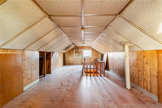 2030 McDonald Avenue, New Albany, IN 47150