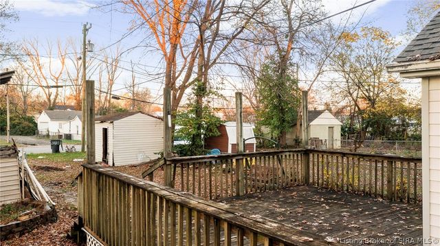 2030 McDonald Avenue, New Albany, IN 47150