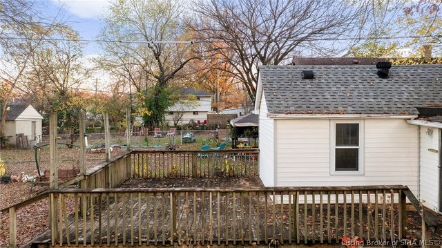 2030 McDonald Avenue, New Albany, IN 47150