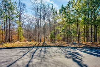 8 Bluff E Court, Cartersville, GA 30120