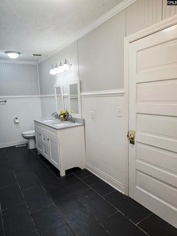 1210 Hunt St, Newberry, SC 29108