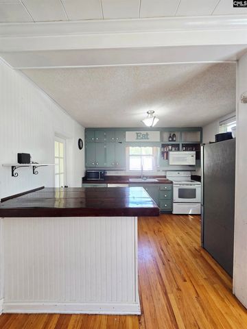 1210 Hunt St, Newberry, SC 29108