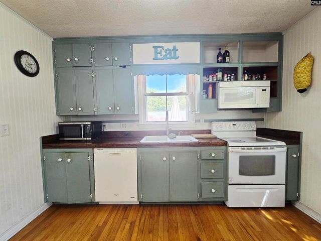 1210 Hunt St, Newberry, SC 29108