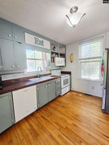1210 Hunt St, Newberry, SC 29108