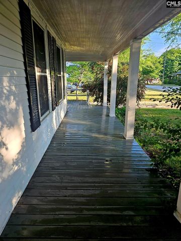 1210 Hunt St, Newberry, SC 29108