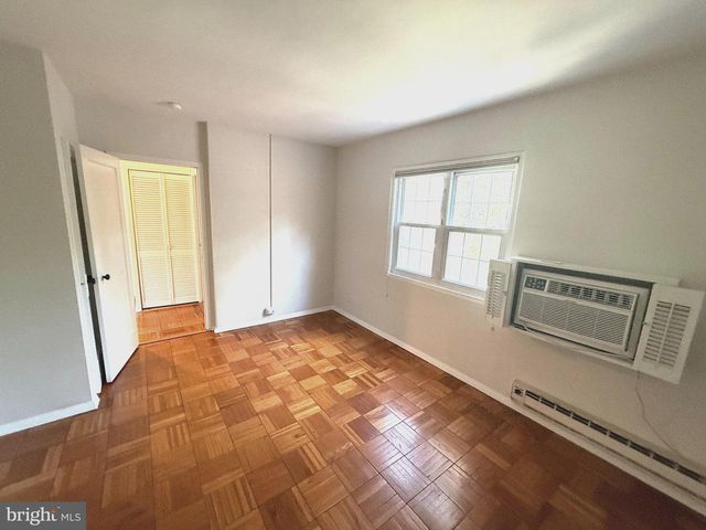 1705 PRESTON RD, Alexandria, VA 22302