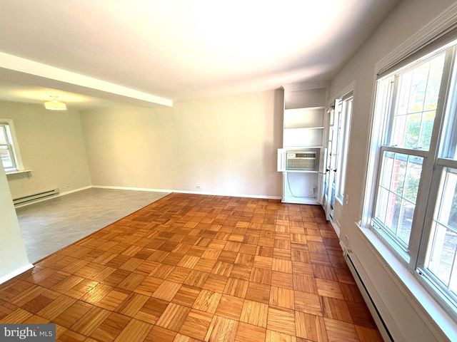 1705 PRESTON RD, Alexandria, VA 22302