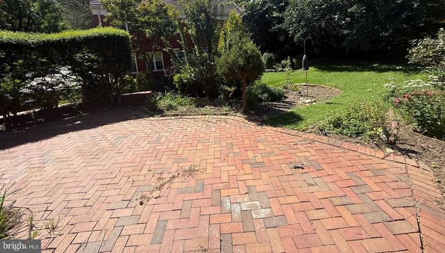 1705 PRESTON RD, Alexandria, VA 22302