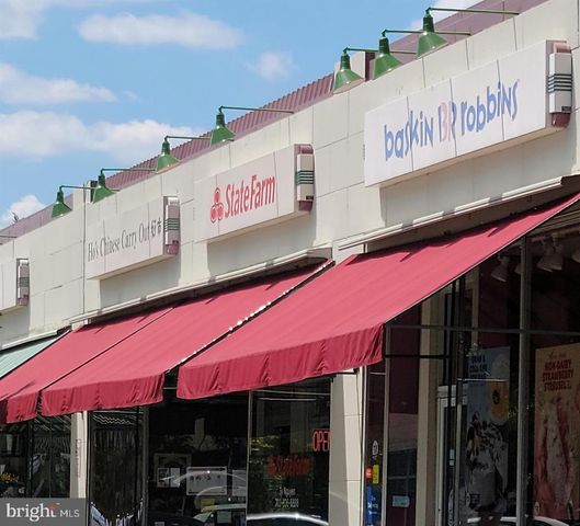 1705 PRESTON RD, Alexandria, VA 22302
