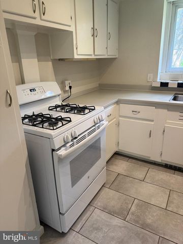 1705 PRESTON RD, Alexandria, VA 22302