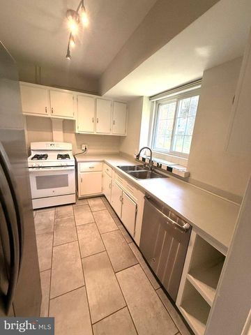 1705 PRESTON RD, Alexandria, VA 22302
