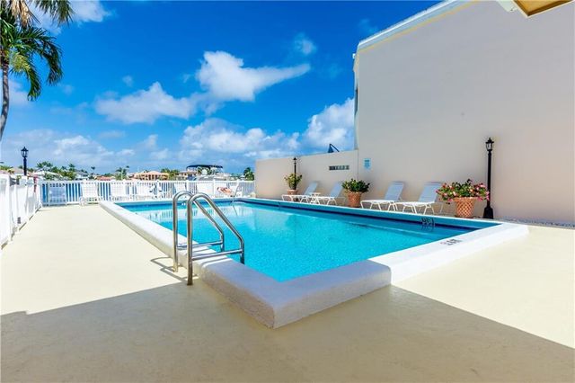 100 Pelican Pointe Drive 103, Delray Beach, FL 33483