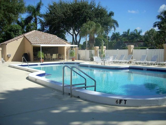 100 Pelican Pointe Drive 103, Delray Beach, FL 33483