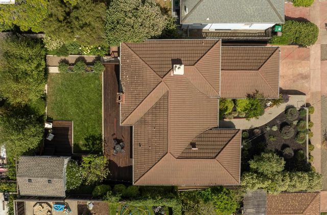 5625 Sacramento Ave, Richmond, CA 94804