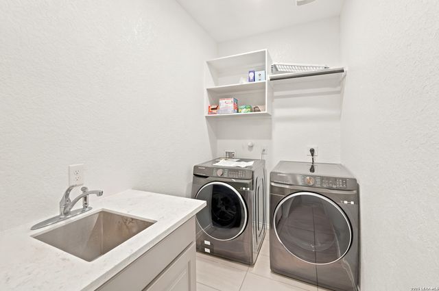 2602 BANDITOS RDG, San Antonio, TX 78245