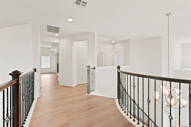2602 BANDITOS RDG, San Antonio, TX 78245