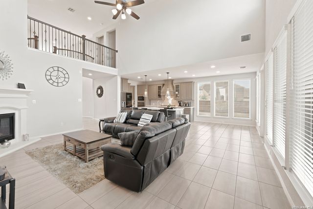 2602 BANDITOS RDG, San Antonio, TX 78245