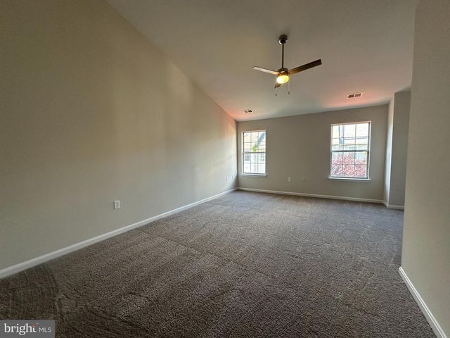 13112 QUAIL CREEK LN, Fairfax, VA 22033