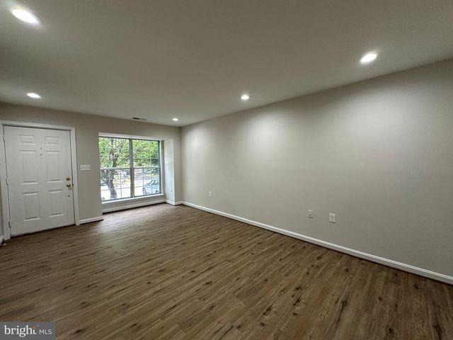 13112 QUAIL CREEK LN, Fairfax, VA 22033