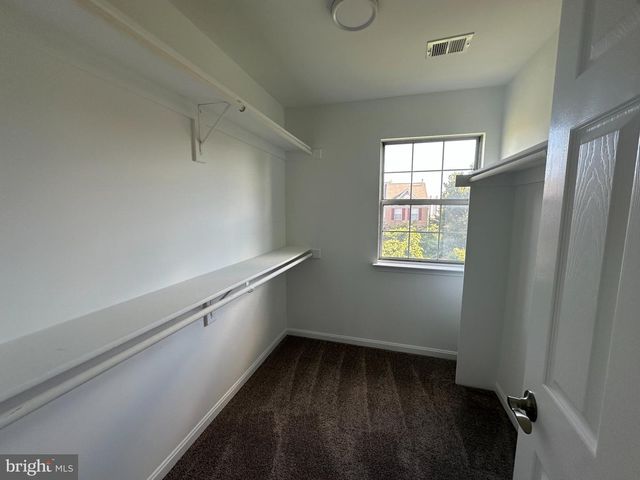 13112 QUAIL CREEK LN, Fairfax, VA 22033