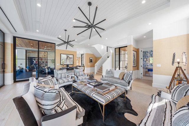 10 Harbour Drive S, Ocean Ridge, FL 33435