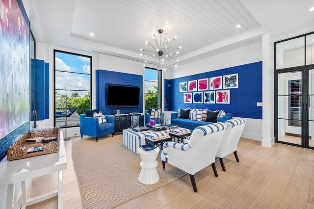 10 Harbour Drive S, Ocean Ridge, FL 33435