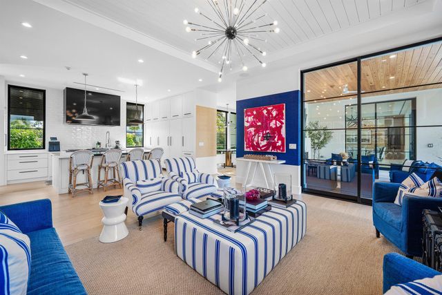 10 Harbour Drive S, Ocean Ridge, FL 33435