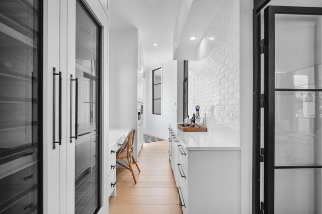 10 Harbour Drive S, Ocean Ridge, FL 33435