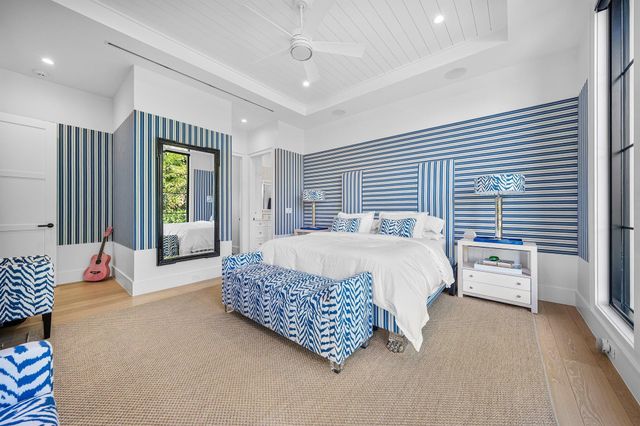 10 Harbour Drive S, Ocean Ridge, FL 33435