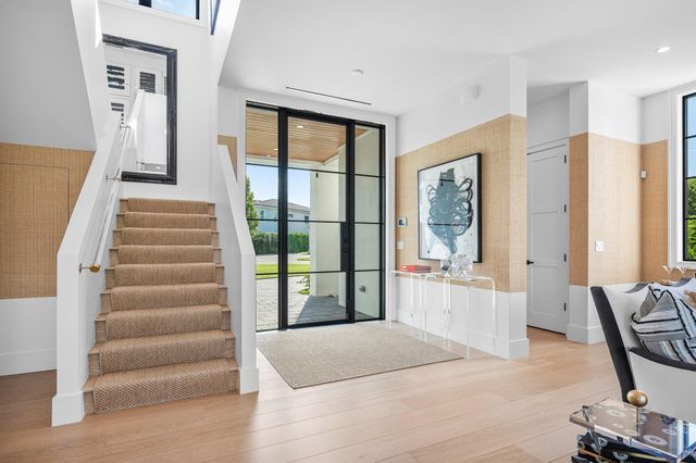 10 Harbour Drive S, Ocean Ridge, FL 33435